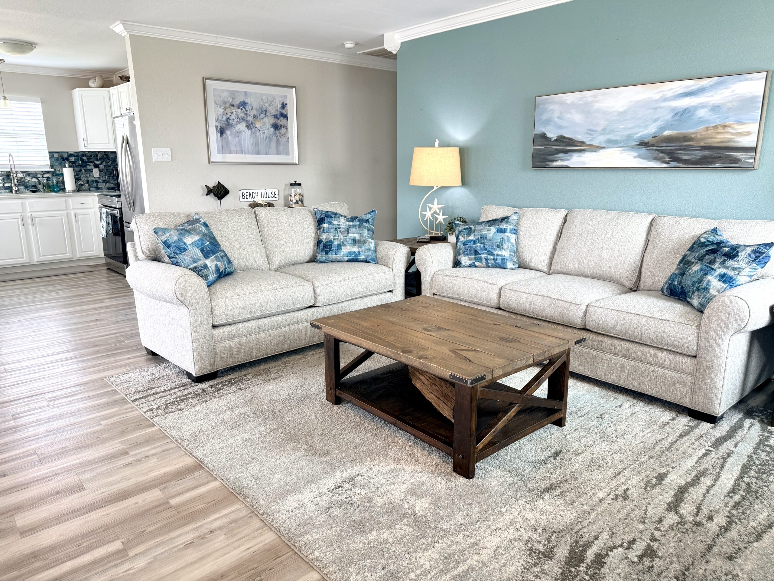 Spacious living, dining & kitchen for gathering and relaxing